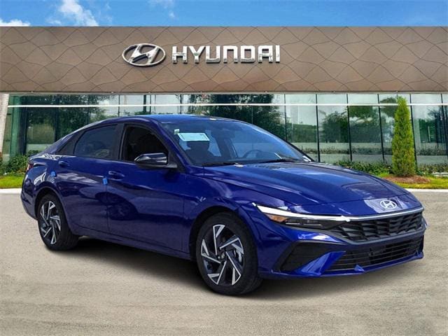 2025 Hyundai Elantra SEL's photo