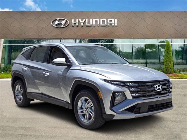 2026 Hyundai Tucson SE's photo