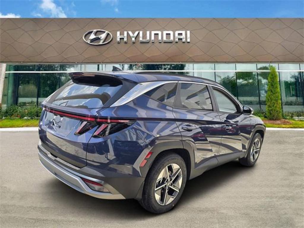 New 2026 Hyundai Tucson SEL FWD SUV