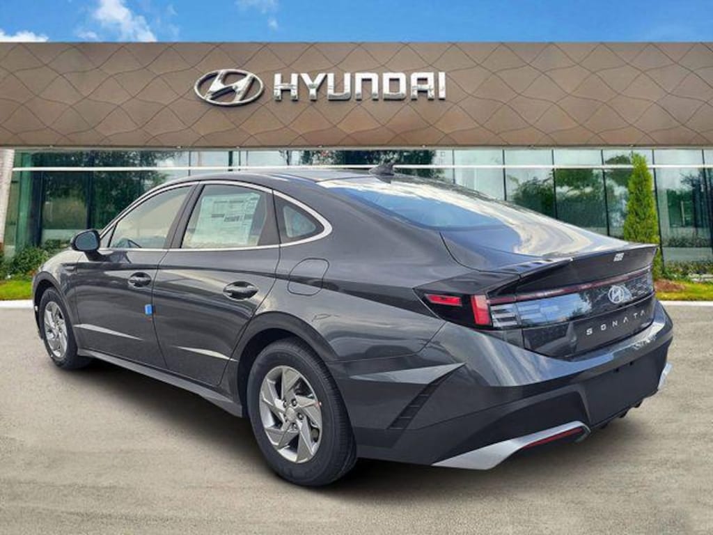 New 2026 Hyundai Sonata SE Sedan