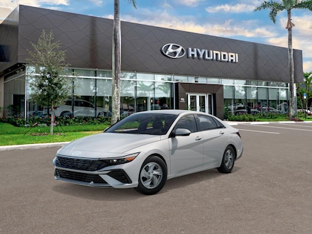 2026 Hyundai Elantra SE Sedan