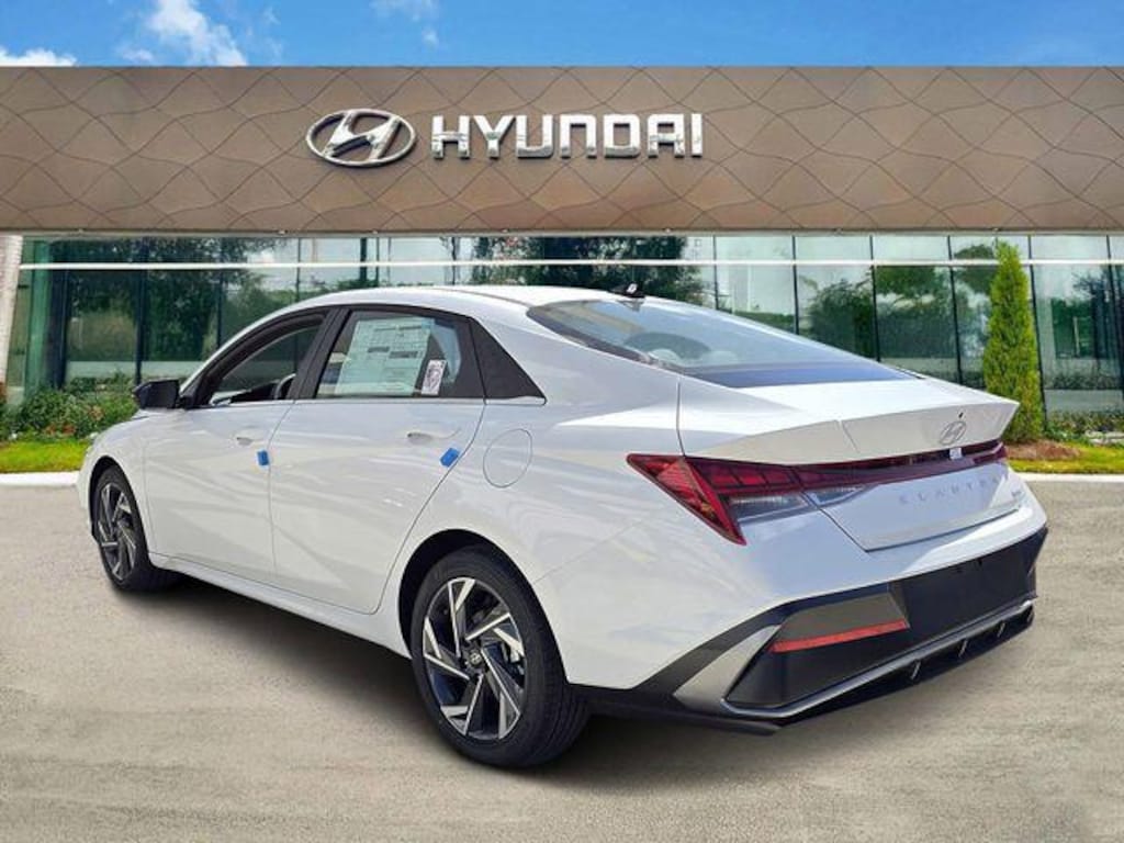 New 2026 Hyundai Elantra Limited Sedan
