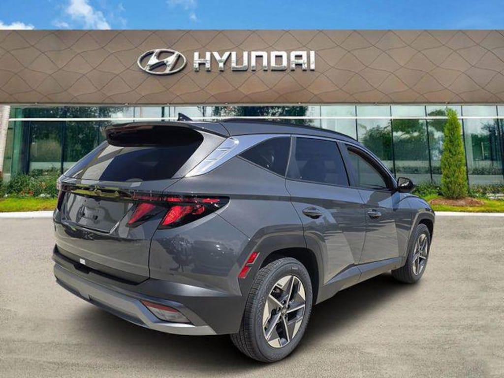 New 2026 Hyundai Tucson SEL Premium FWD SUV