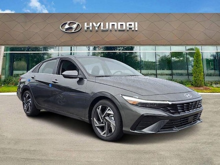 2025 Hyundai Elantra SEL Convenience Sedan