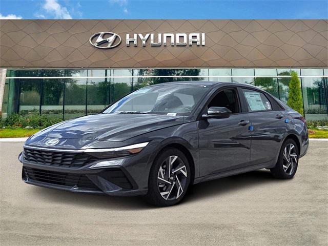 2025 Hyundai Elantra Limited photo 2