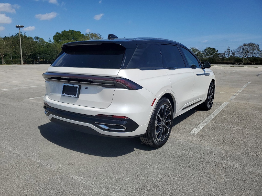 New 2025 Lincoln Nautilus Reserve SUV