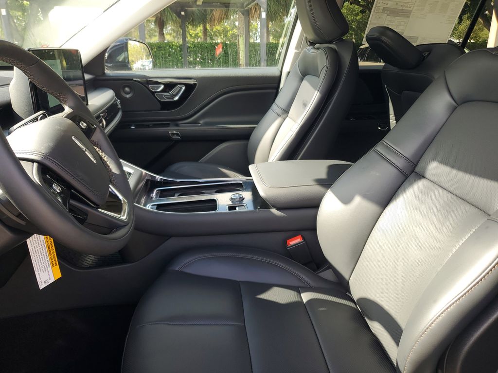 2025 Lincoln Aviator Premiere - Photo 22