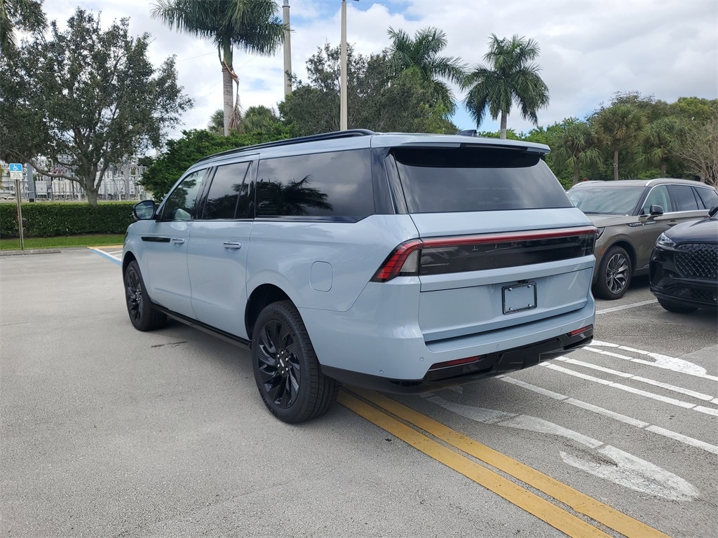 New 2025 Lincoln Navigator L Reserve SUV