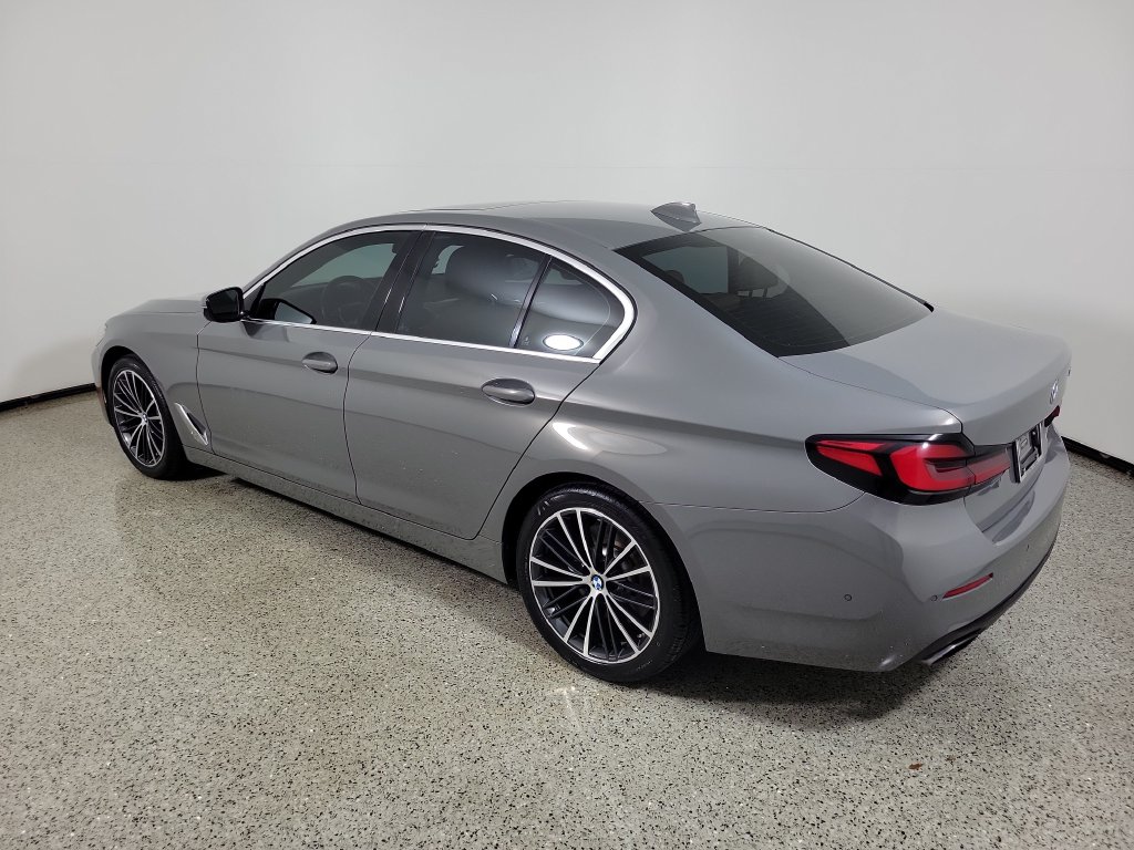 2021 BMW 5 Series 3