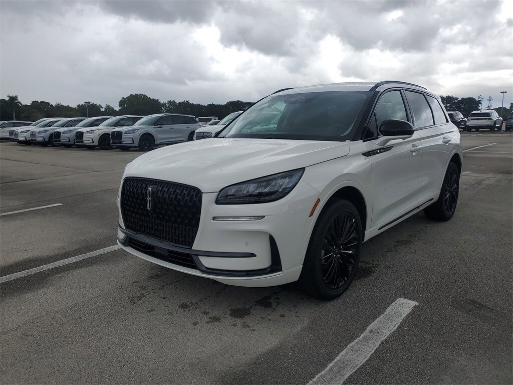 2026 Lincoln Corsair Premiere photo 2