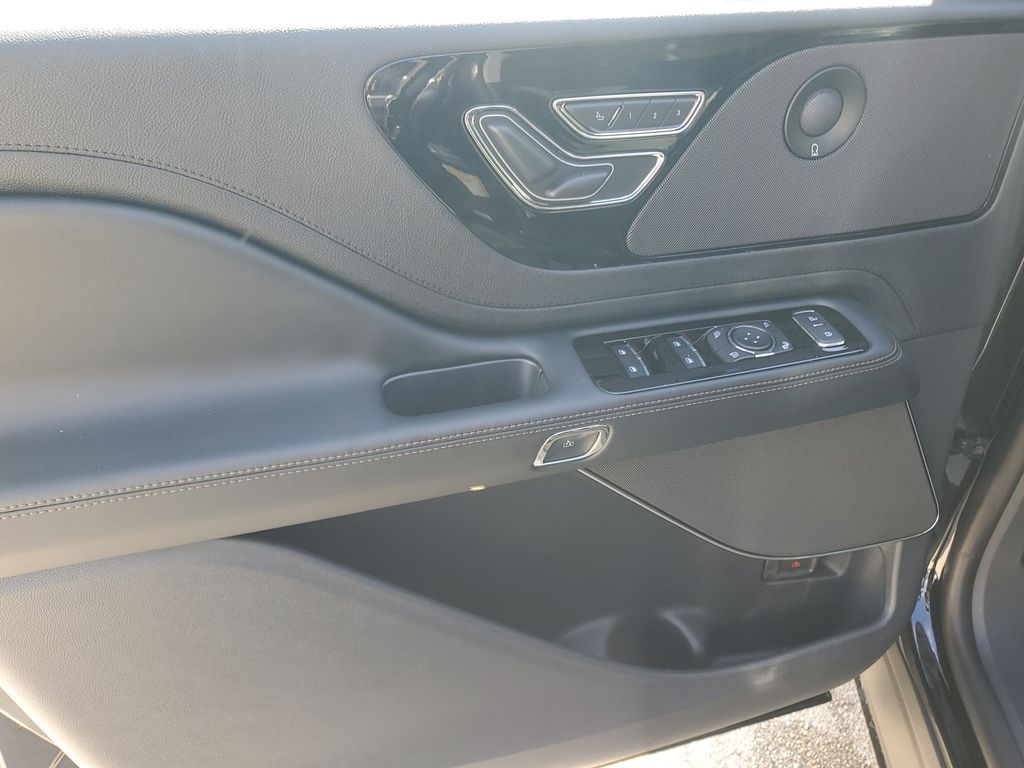 2025 Lincoln Aviator Premiere - Photo 19