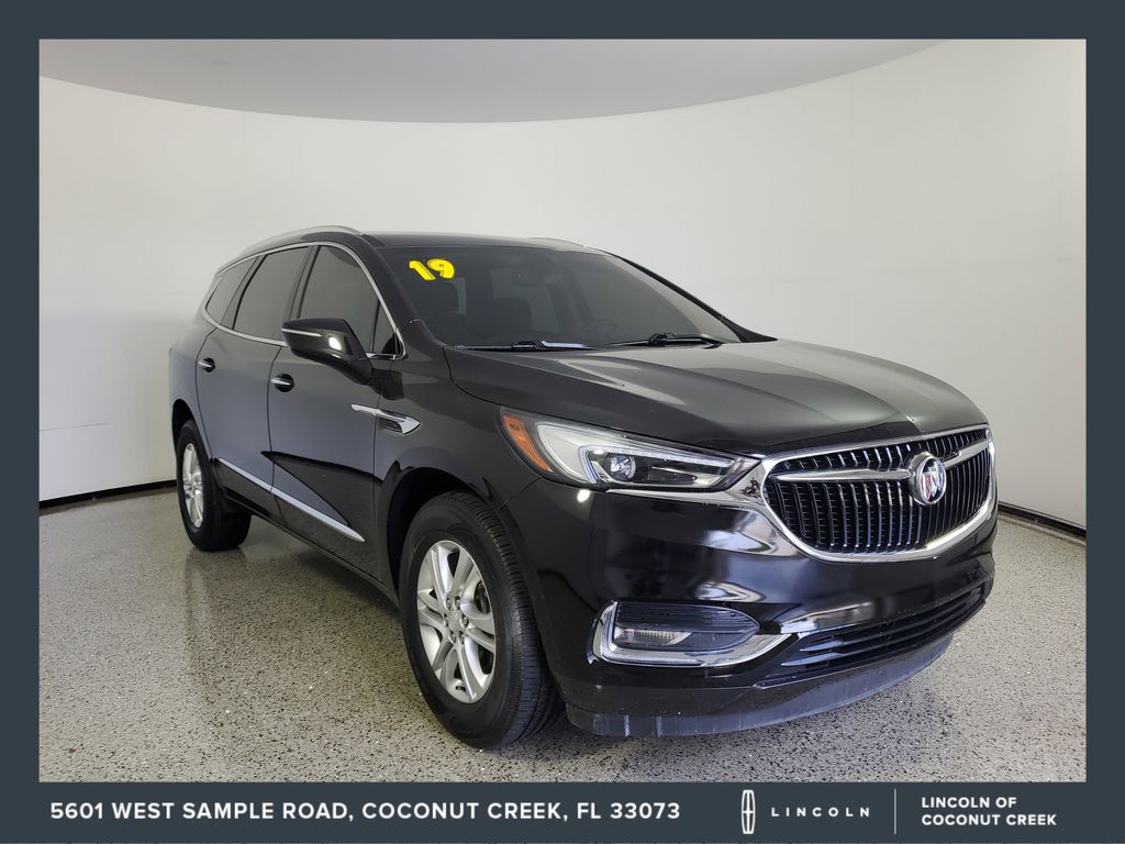 2019 Buick Enclave Preferred's photo