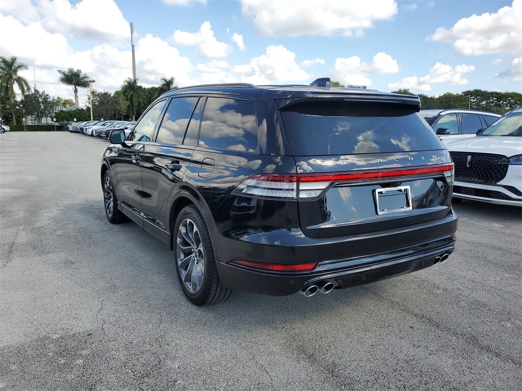 2025 Lincoln Aviator Premiere photo 3