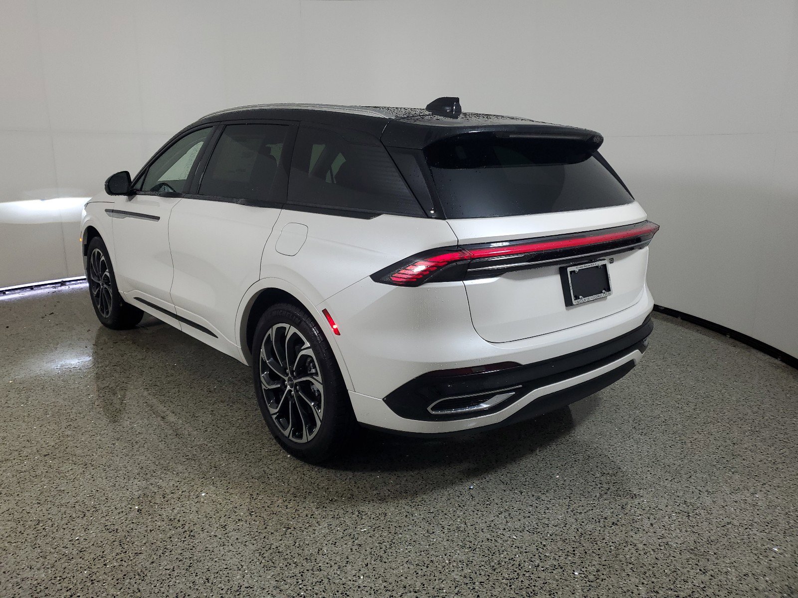 2025 Lincoln Nautilus Reserve photo 3