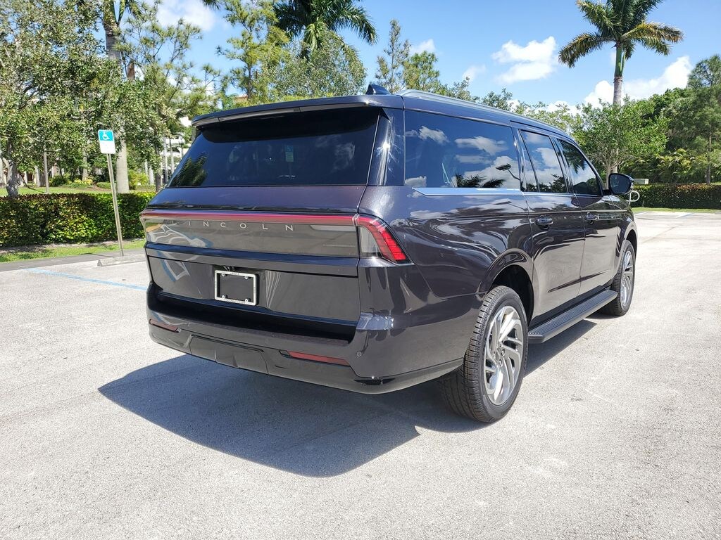 New 2026 Lincoln Navigator L Premiere SUV