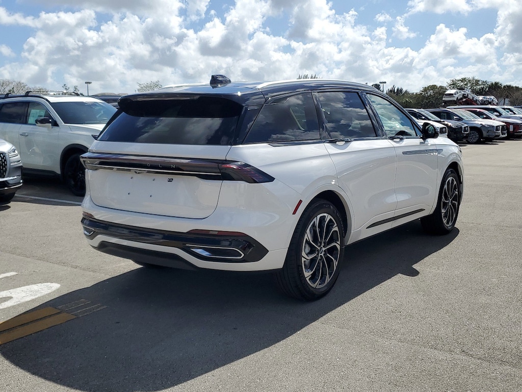 New 2025 Lincoln Nautilus Reserve SUV