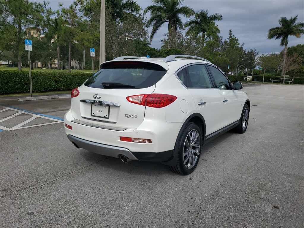 2016 Infiniti QX50 Base photo 3