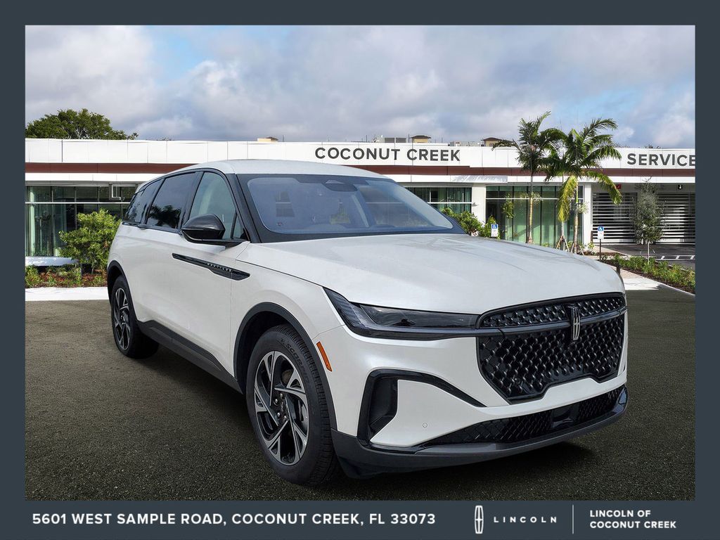 2026 Lincoln Nautilus Premiere AWD's photo