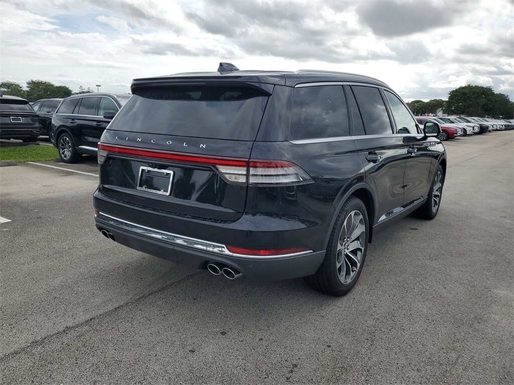 2025 Lincoln Aviator Premiere photo 3