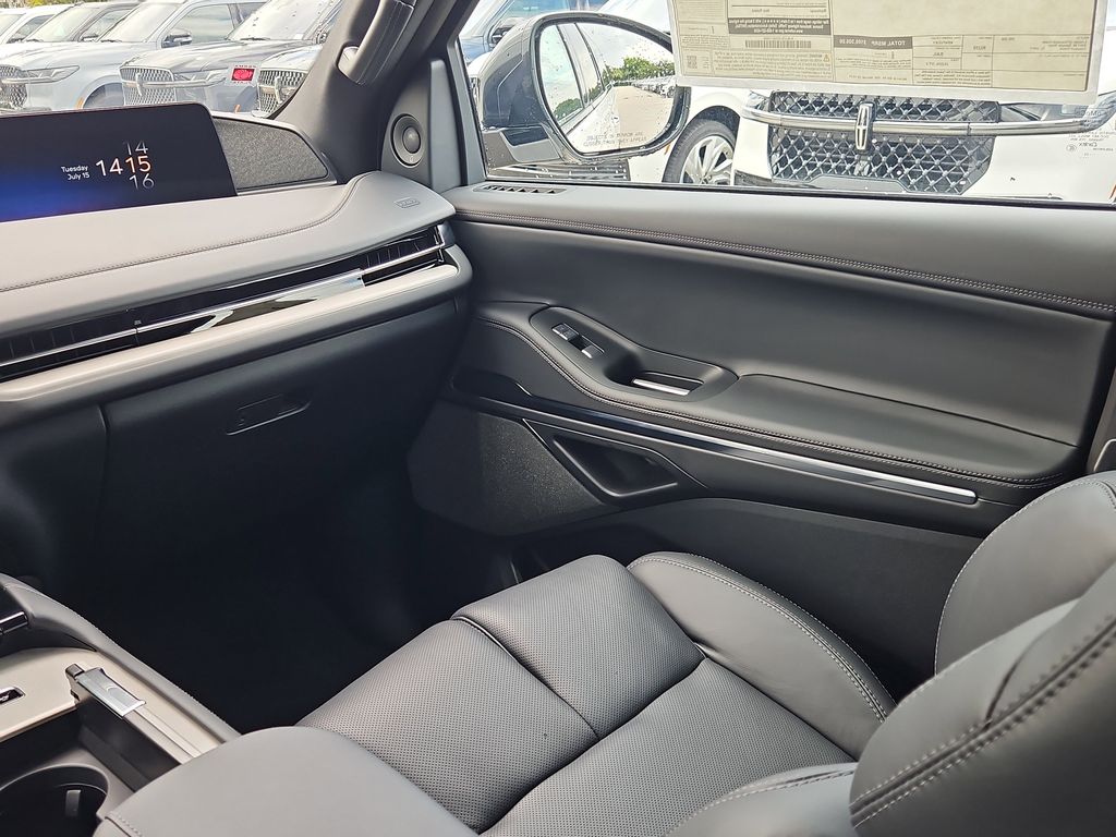 2025 Lincoln Navigator Reserve L - Photo 14