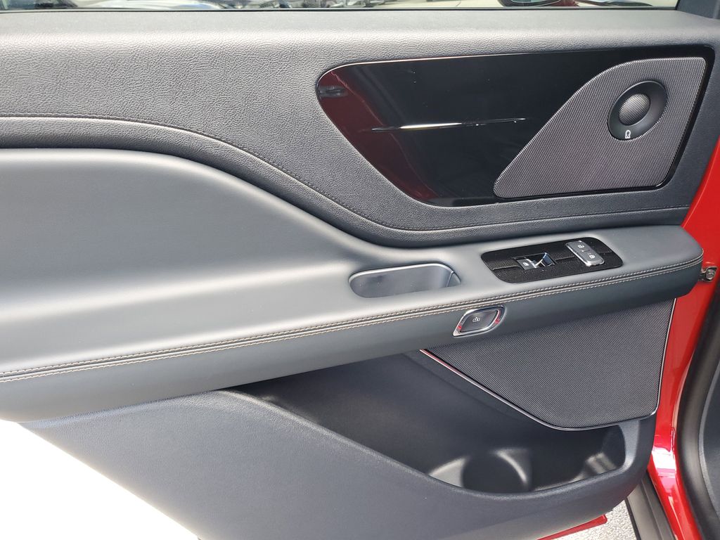 2025 Lincoln Aviator Premiere - Photo 9