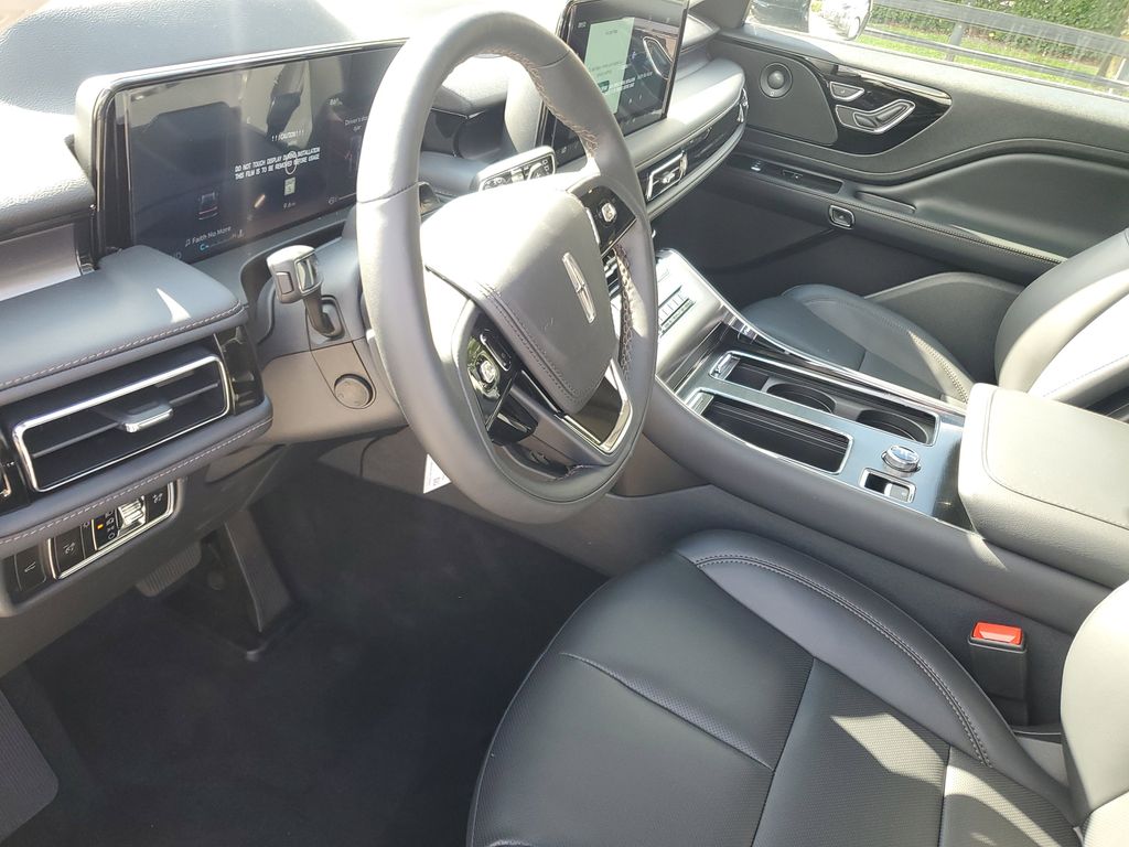 2025 Lincoln Aviator Premiere - Photo 21