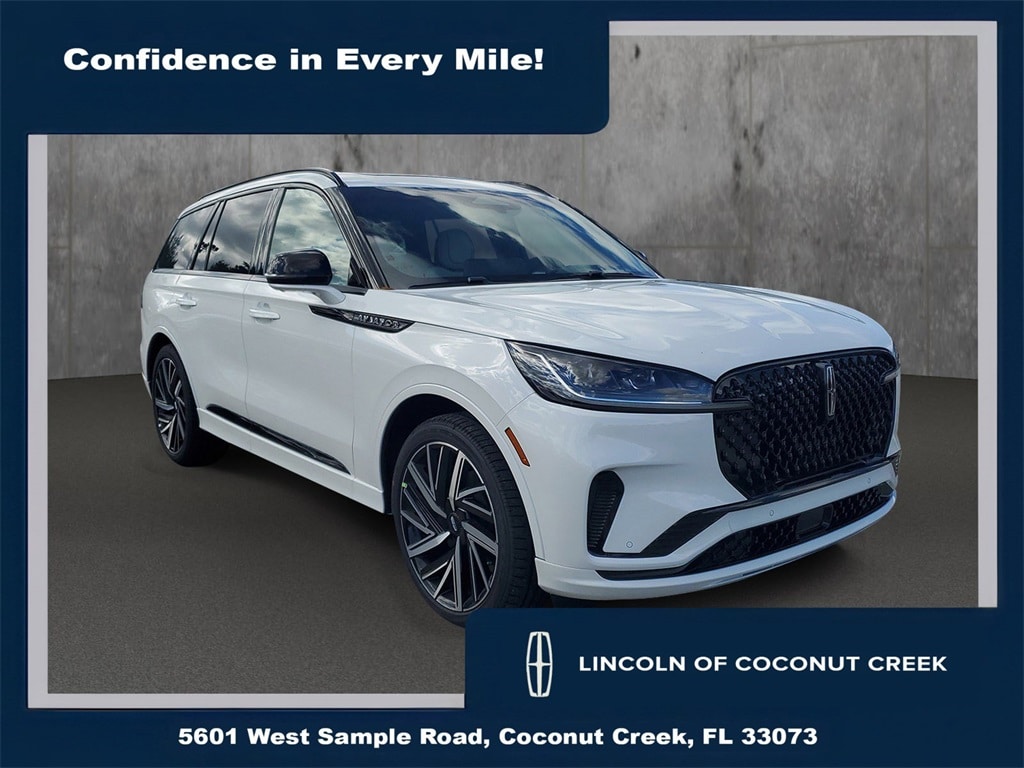 2025 Lincoln Aviator Black Label's photo