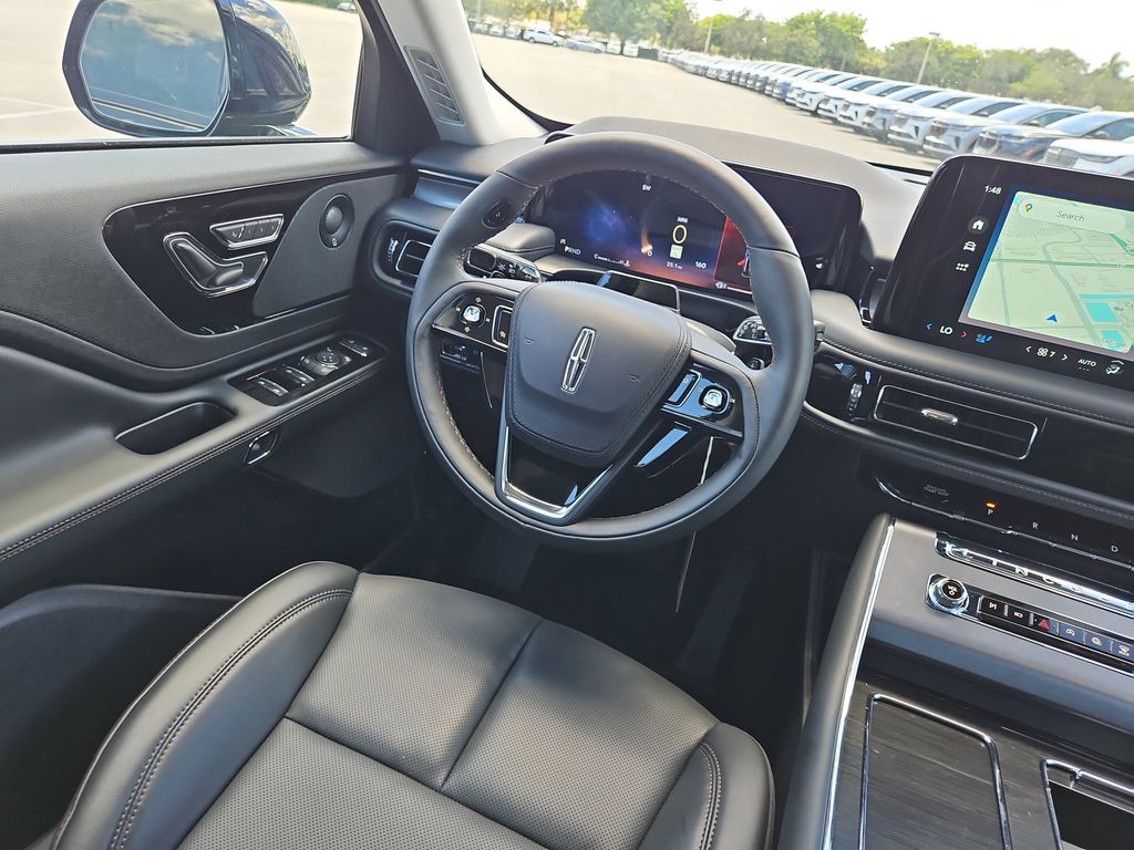 2025 Lincoln Aviator Premiere - Photo 11