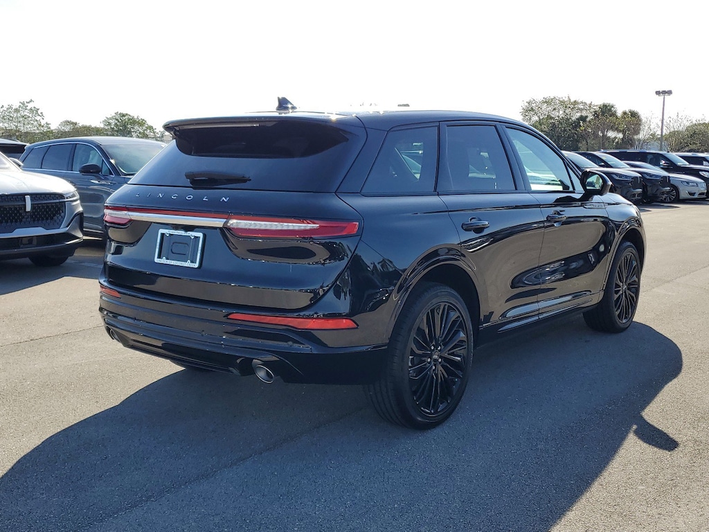 New 2025 Lincoln Corsair Premiere SUV