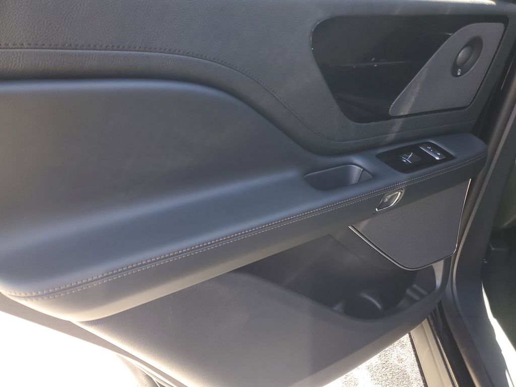 2025 Lincoln Aviator Premiere - Photo 9
