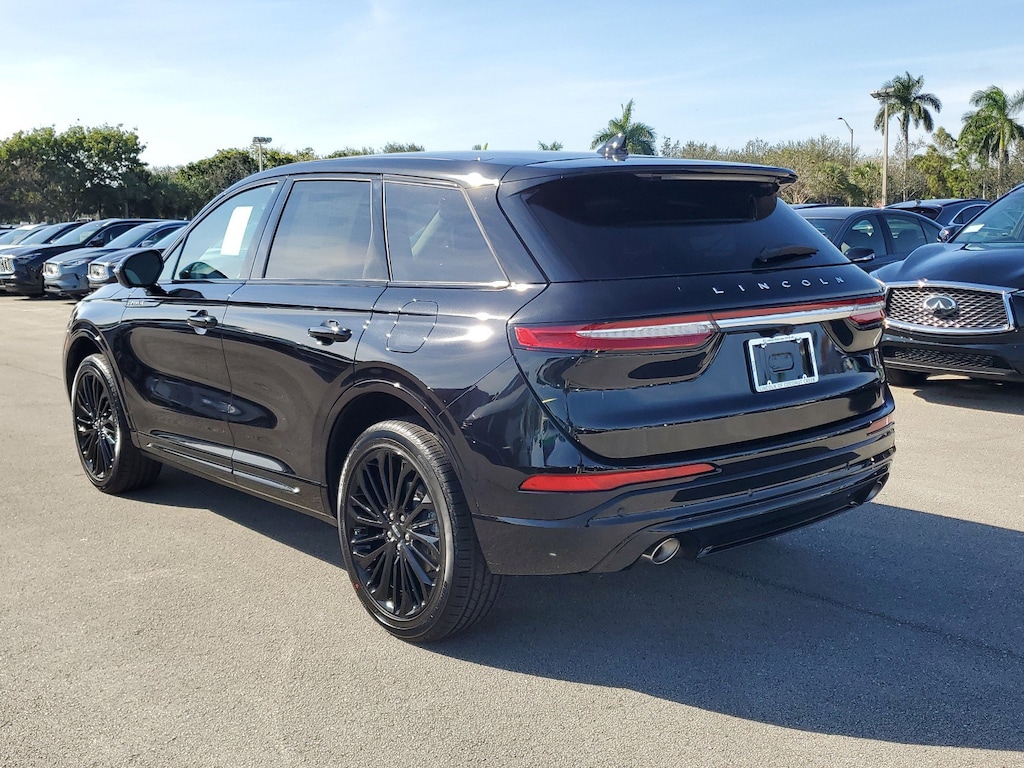 New 2025 Lincoln Corsair Premiere SUV