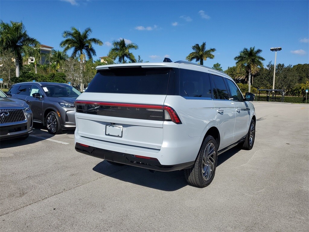 2025 Lincoln Navigator Reserve photo 4