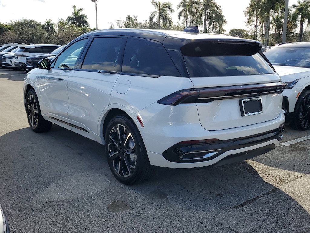 New 2025 Lincoln Nautilus Reserve SUV