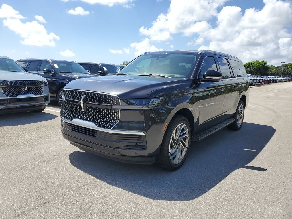 New 2026 Lincoln Navigator L Premiere SUV