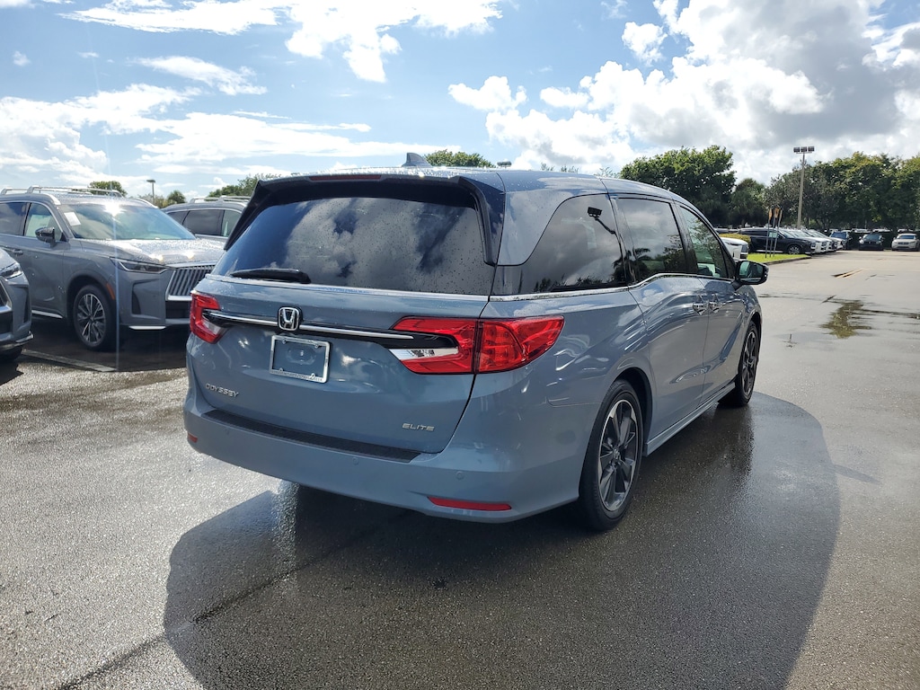 Used 2024 Honda Odyssey Elite Minivan/Van