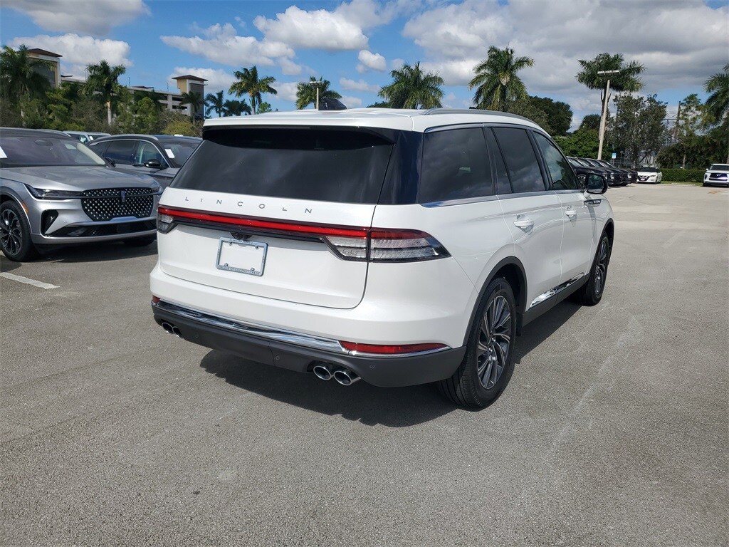 2026 Lincoln Aviator Premiere photo 4