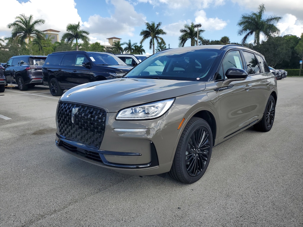 New 2025 Lincoln Corsair Plug-In Hybrid Grand Touring SUV