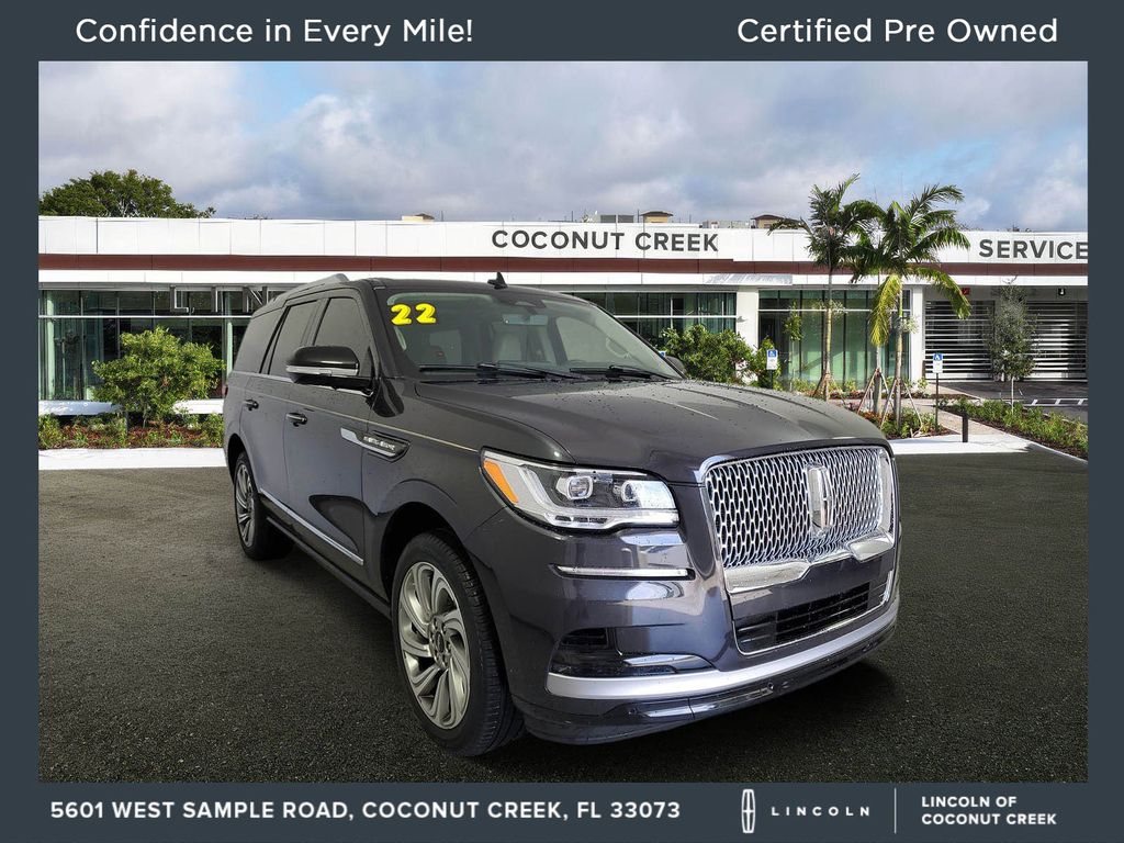 2022 Lincoln Navigator Reserve's photo