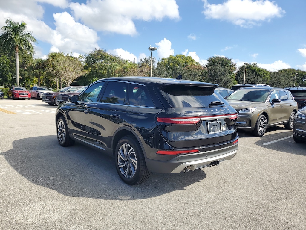 New 2025 Lincoln Corsair Premiere SUV