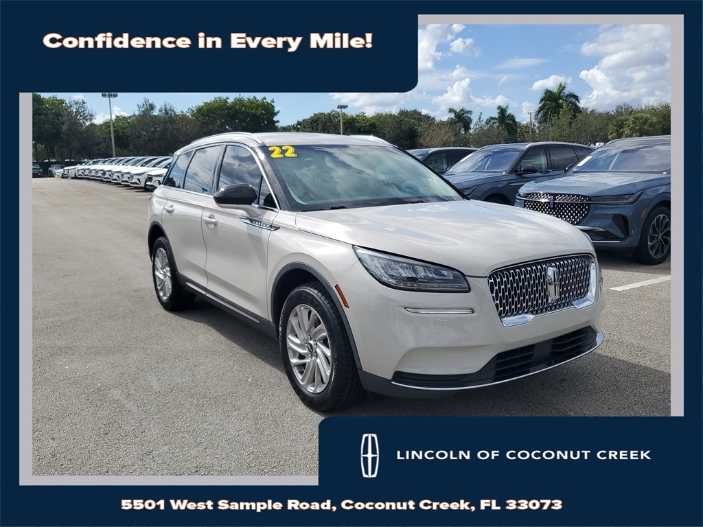 2022 Lincoln Corsair Base