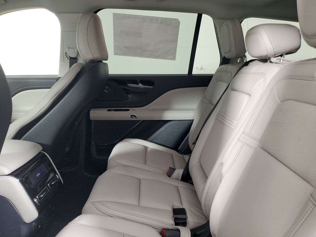 2025 Lincoln Aviator Reserve - Photo 11