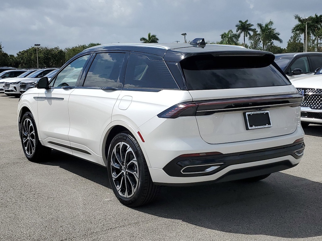 New 2025 Lincoln Nautilus Reserve SUV