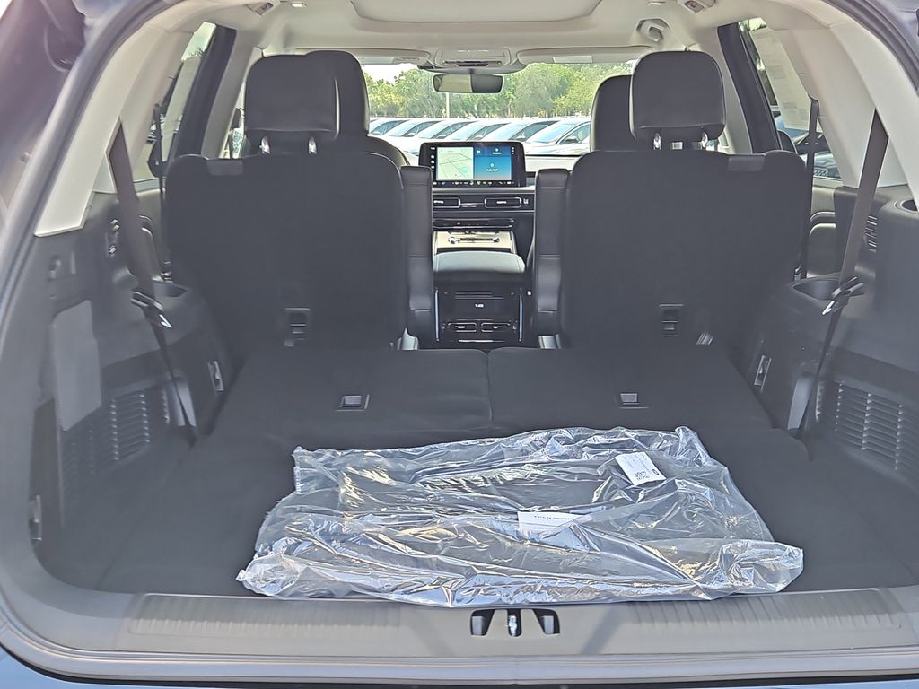 2025 Lincoln Aviator Premiere - Photo 8
