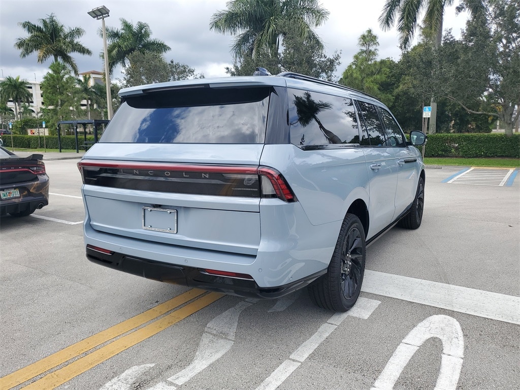 New 2025 Lincoln Navigator L Reserve SUV
