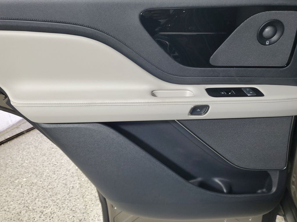 2025 Lincoln Aviator Reserve - Photo 9