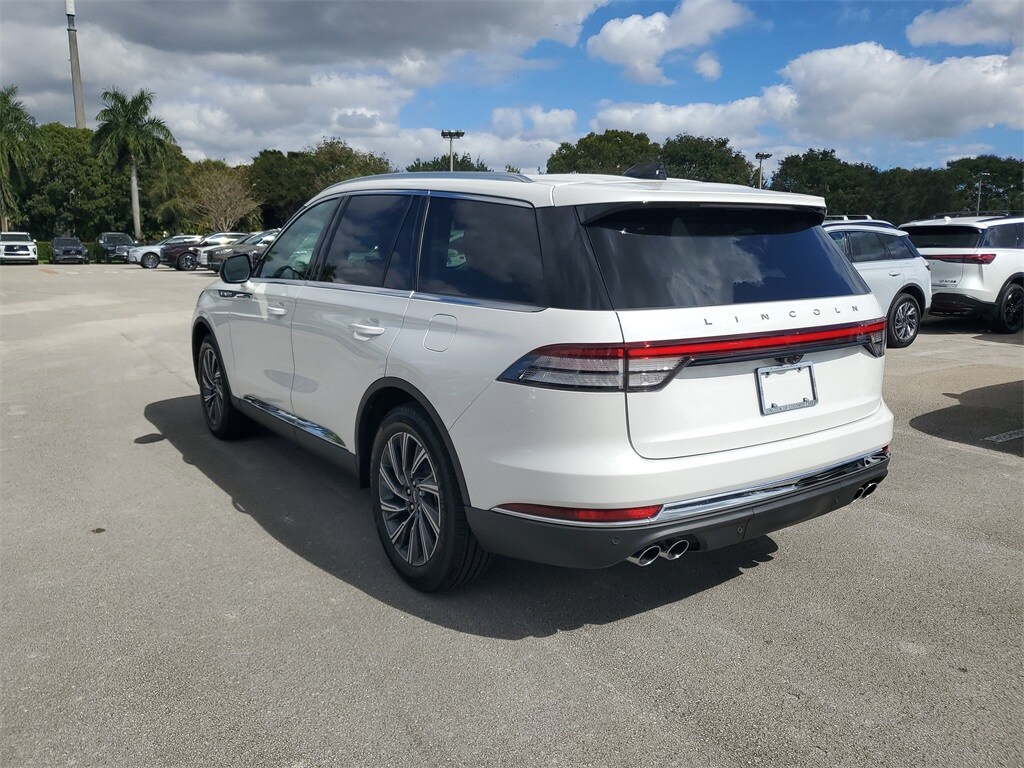 2026 Lincoln Aviator Premiere photo 3