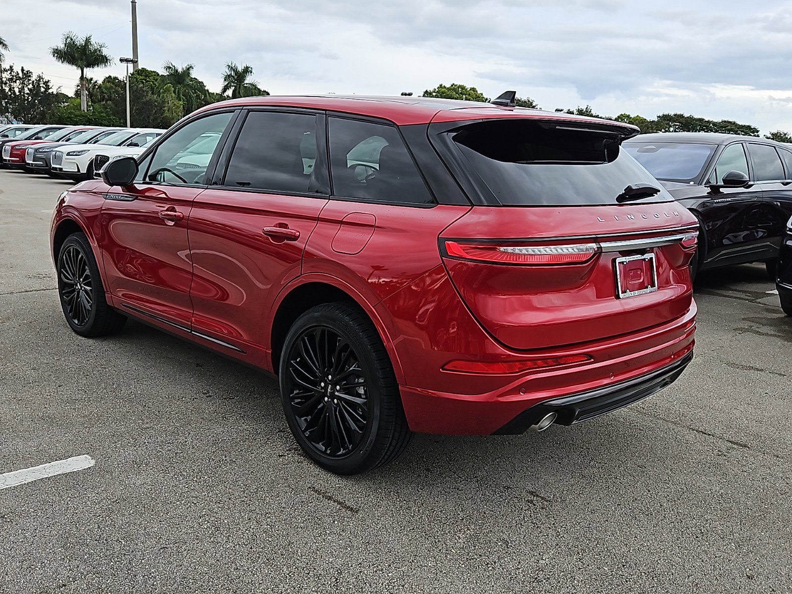 2025 Lincoln Corsair Reserve photo 4