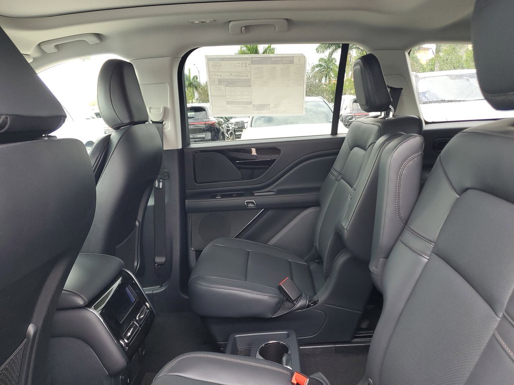 2025 Lincoln Aviator Premiere - Photo 11