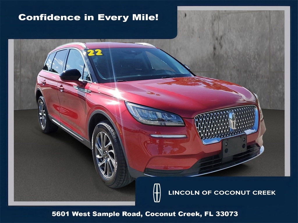 2022 Lincoln Corsair Base's photo