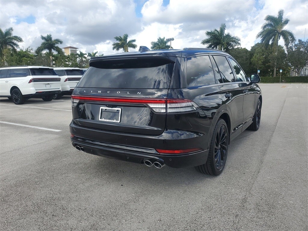 2025 Lincoln Aviator Reserve photo 4
